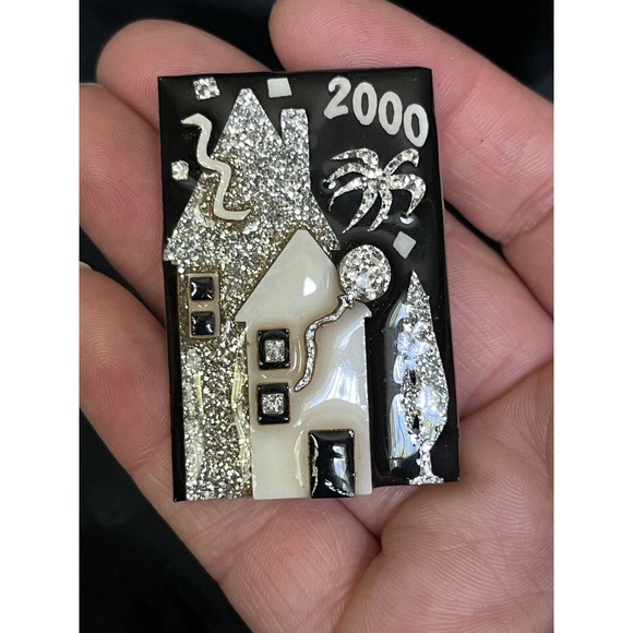 Vintage House Pin Lucinda 2000 New Year's Brooch Y2K Celebration Black & White - Picture 3 of 5
